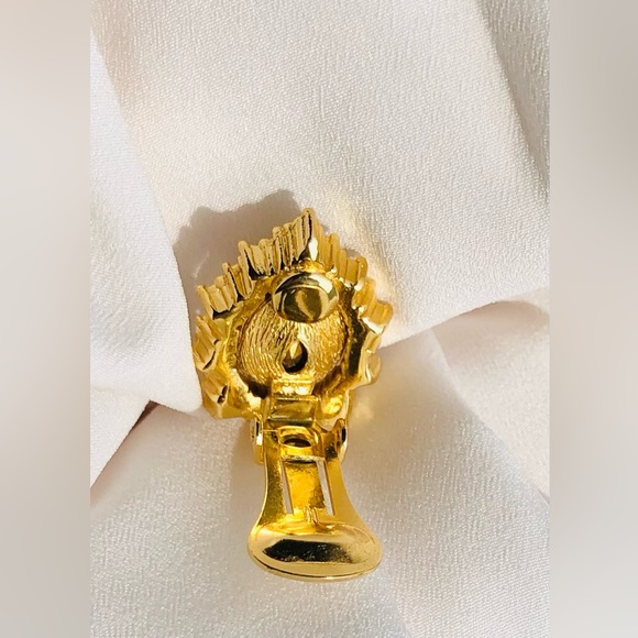 Vintage Christian Dior Pear Tear Drop Crystal Gripoix Glass Clip On Earrings - Picture 7 of 8